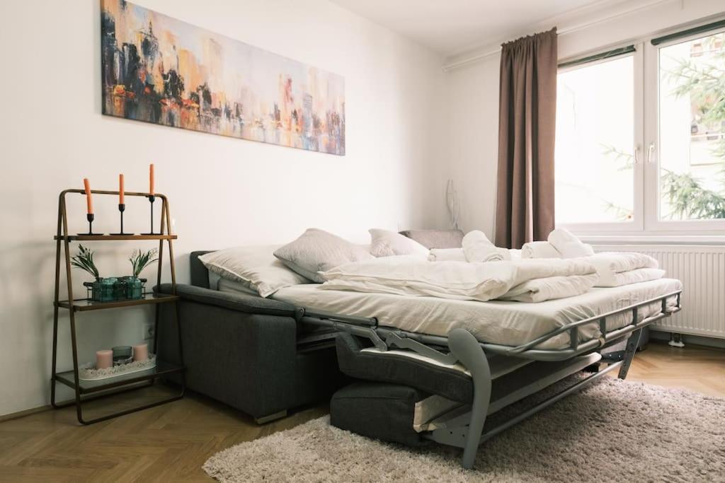 Pink Prater Apartment Виена Екстериор снимка