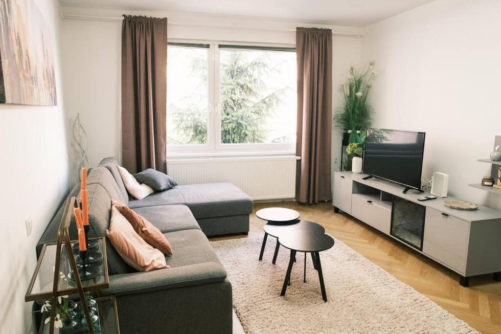 Pink Prater Apartment Виена Екстериор снимка