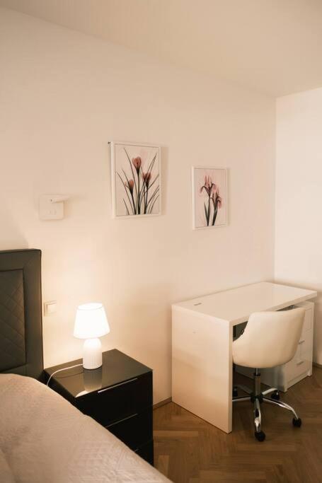 Pink Prater Apartment Виена Екстериор снимка